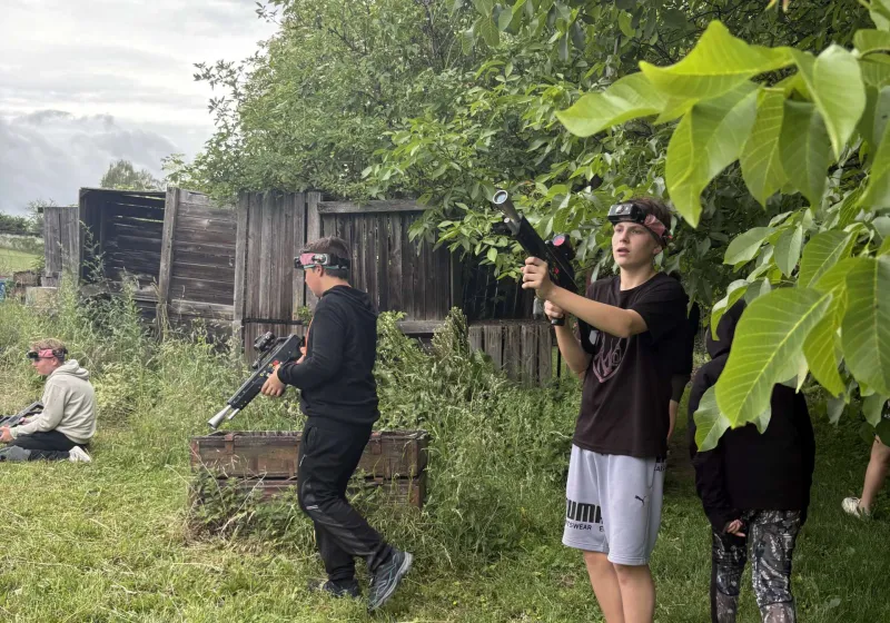 Výlet 6. a 7. třídy na LASER TAG