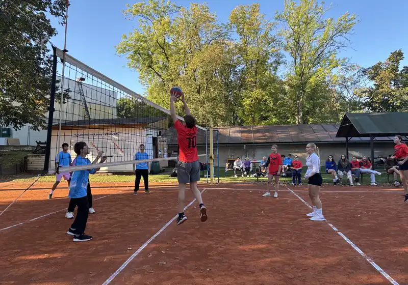 Turnaj v přehazované v Lounech 2026