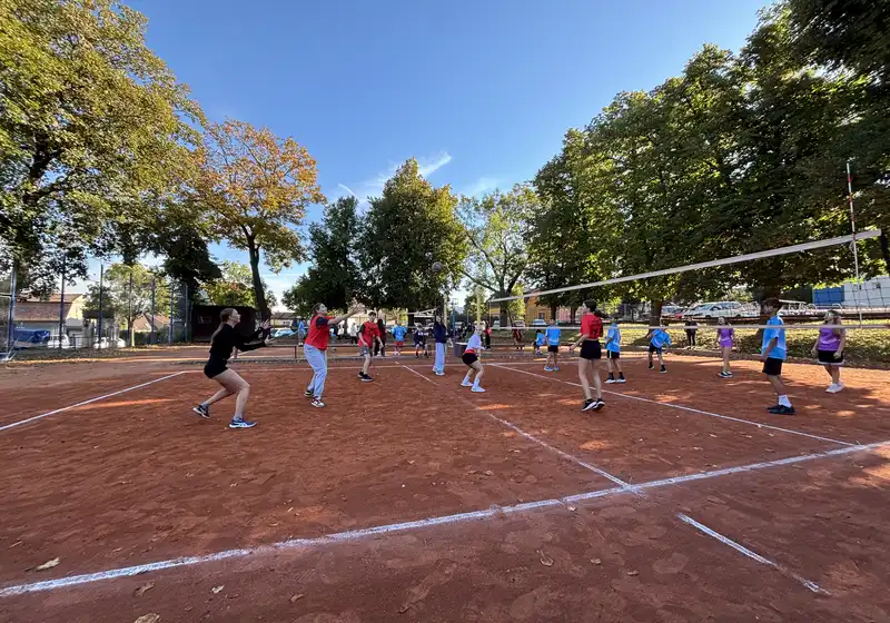 Turnaj v přehazované v Lounech 2026