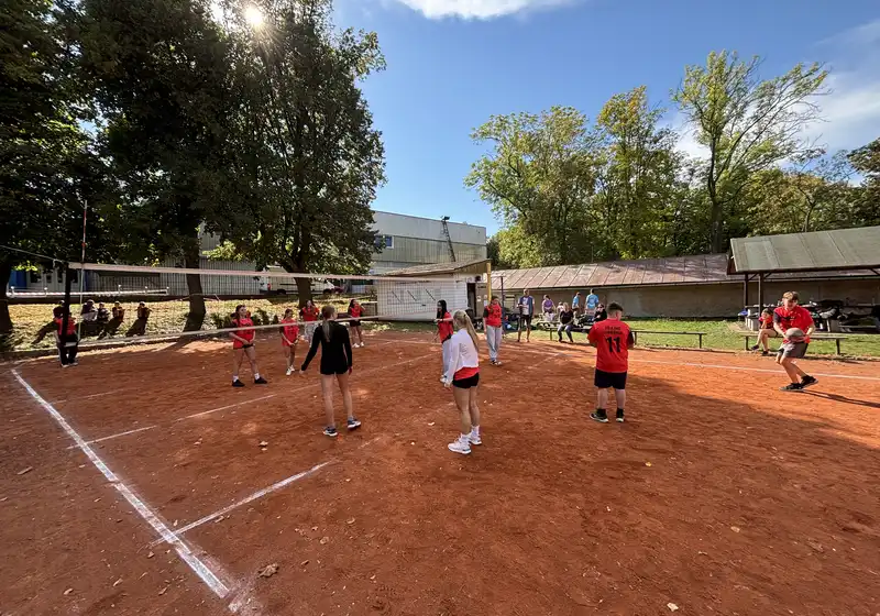 Turnaj v přehazované v Lounech 2026