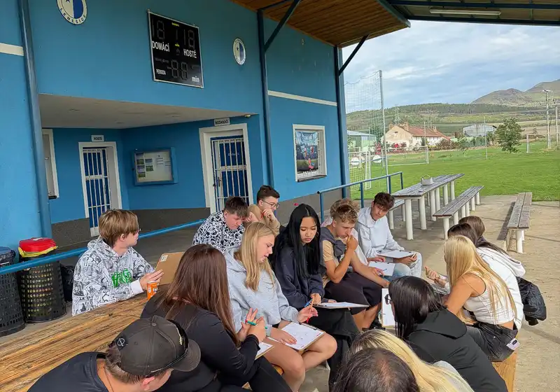 Deváťáci odstartovali školní rok společným adaptačním dnem